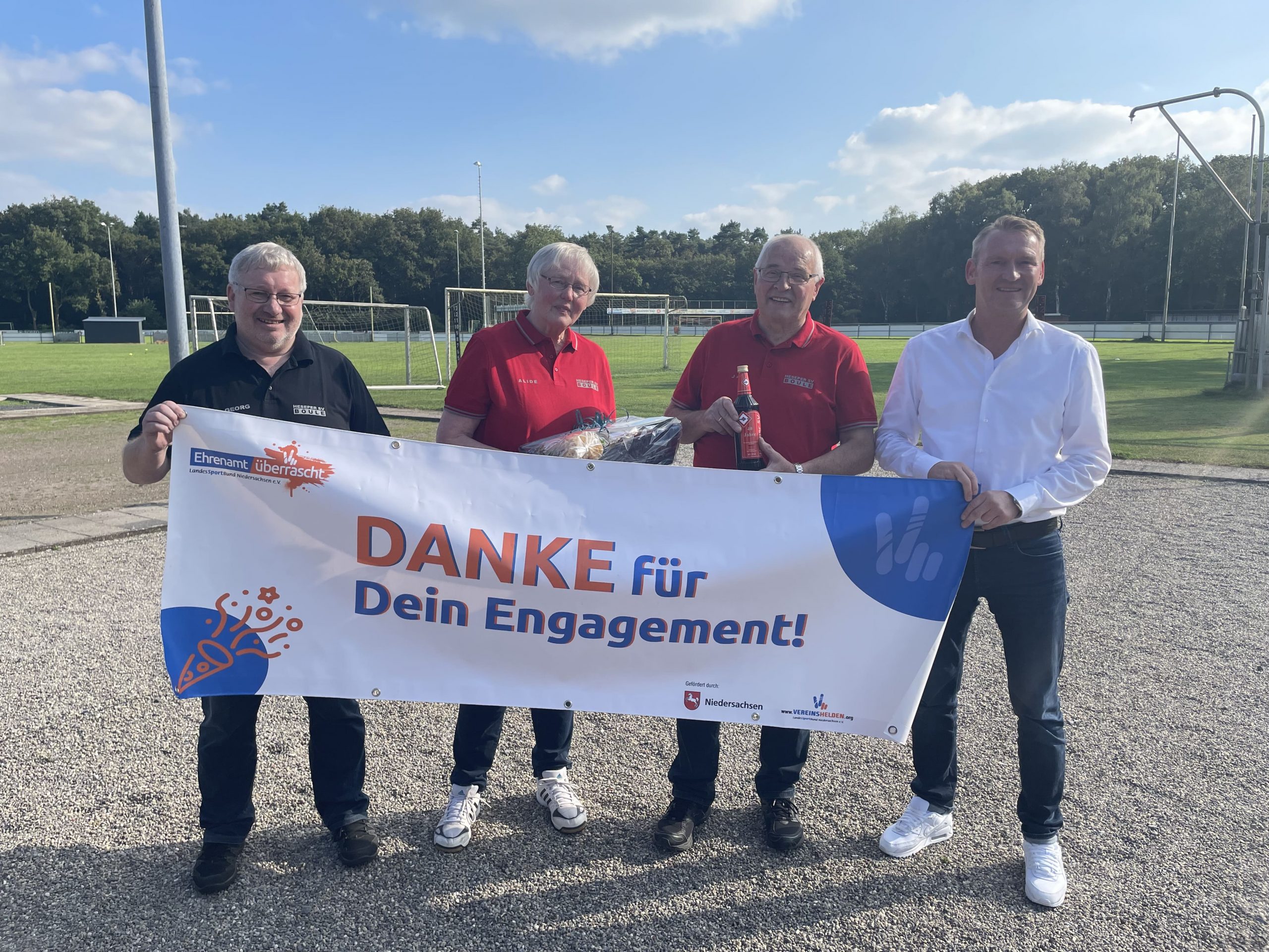 Erfolgreicher Startschuss für „Ehrenamt überrascht“ 2021